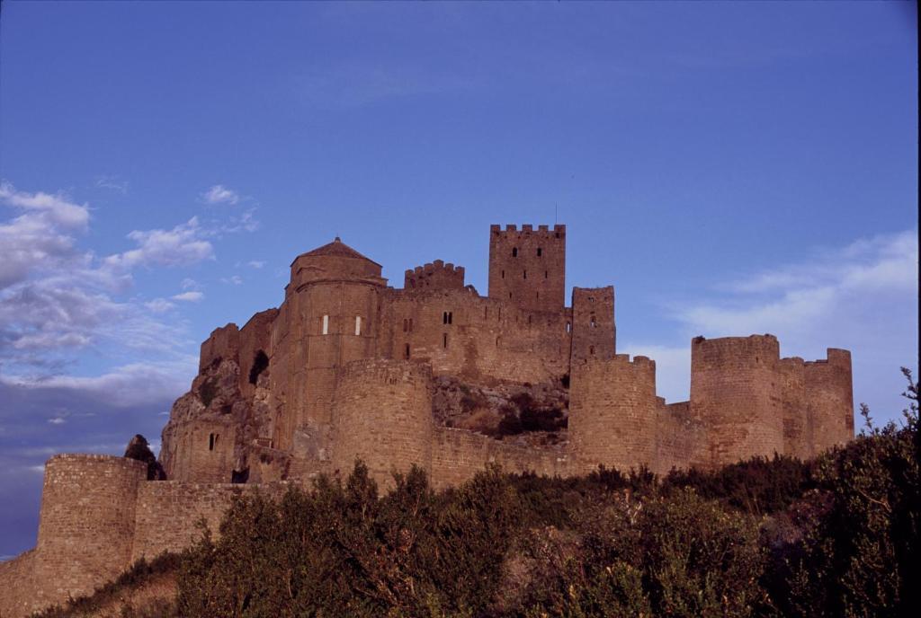 Villa Casa Mallos De *